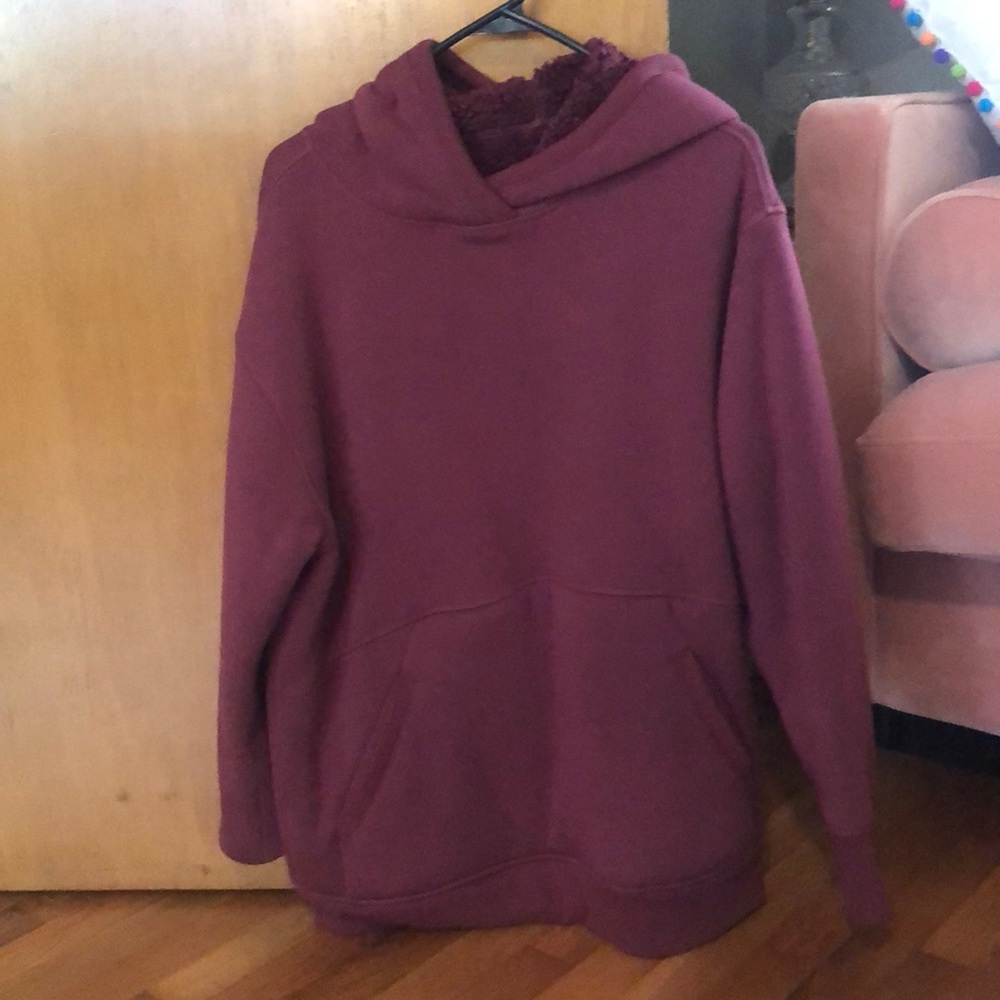 Athleta reversible sweatshirt Sz medium maroon
